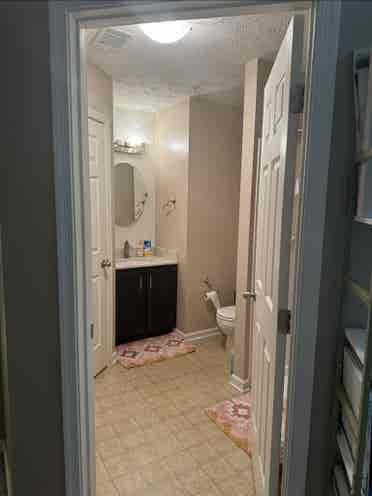 1 Bedroom w/ Private Bath - Odenton