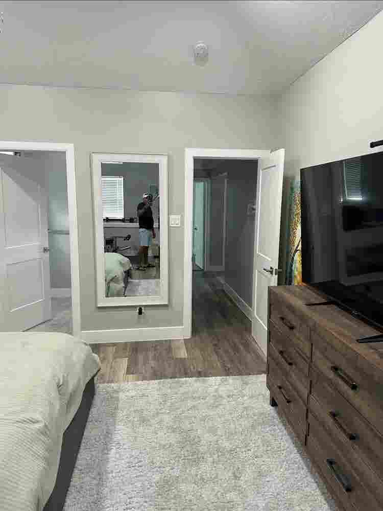 Bedroom for rent