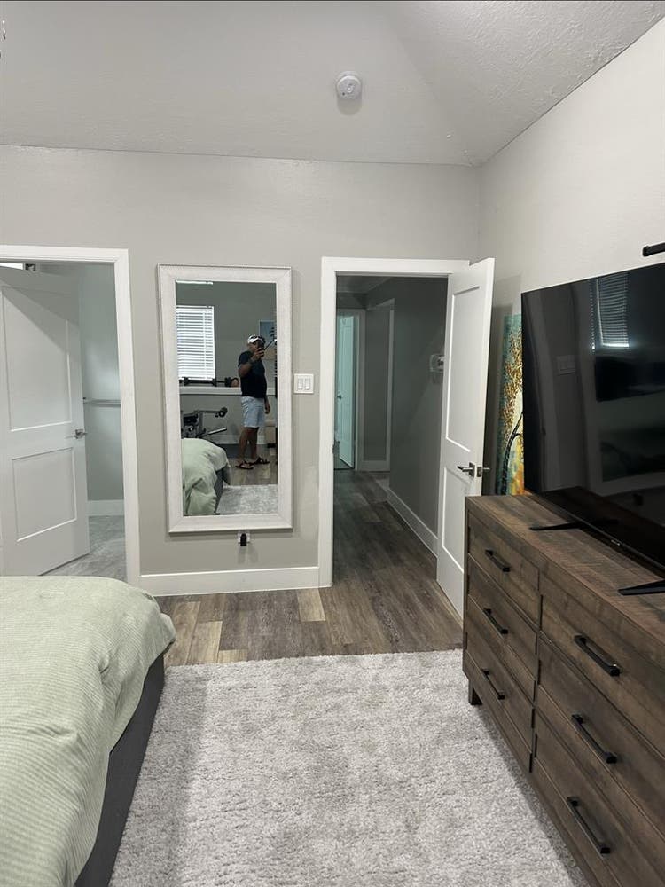 Bedroom for rent