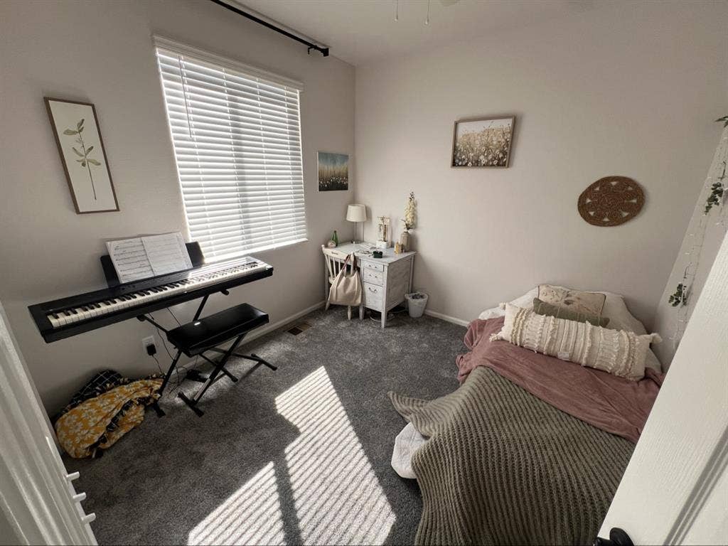 Seeking a female roommate!