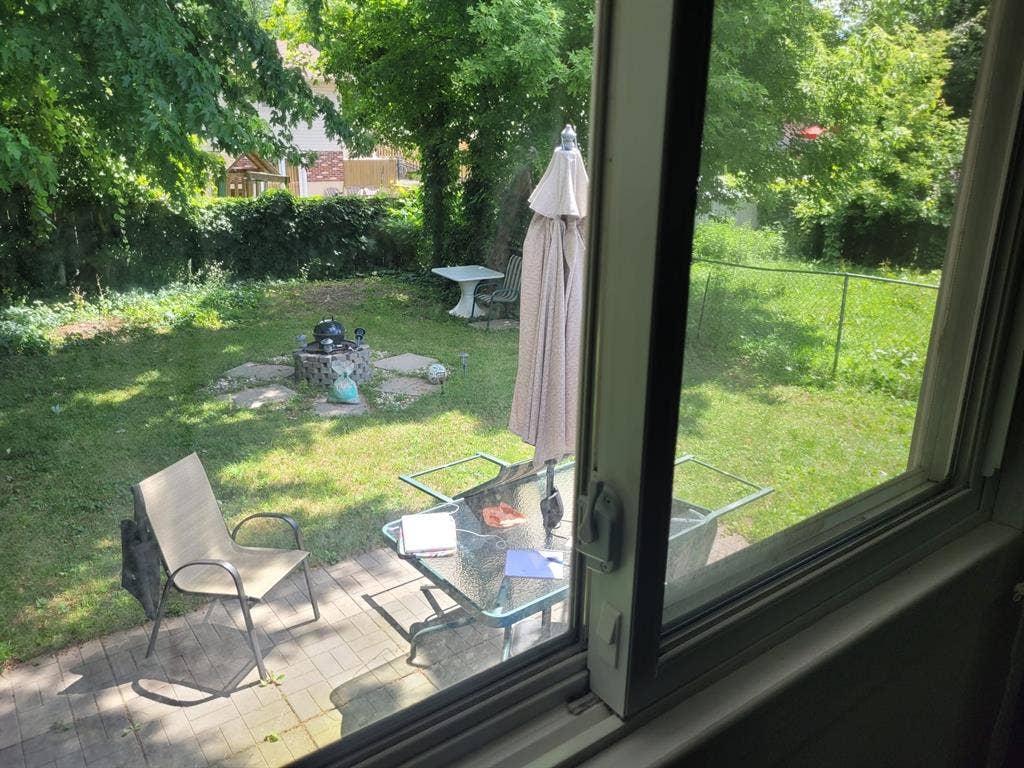 1 BEDROOM AVAILABLE NORTHWEST AREA