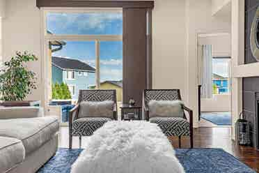 2 ROOMS! Guest Room + Office Suite