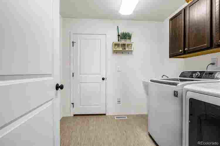 2 ROOMS! Guest Room + Office Suite