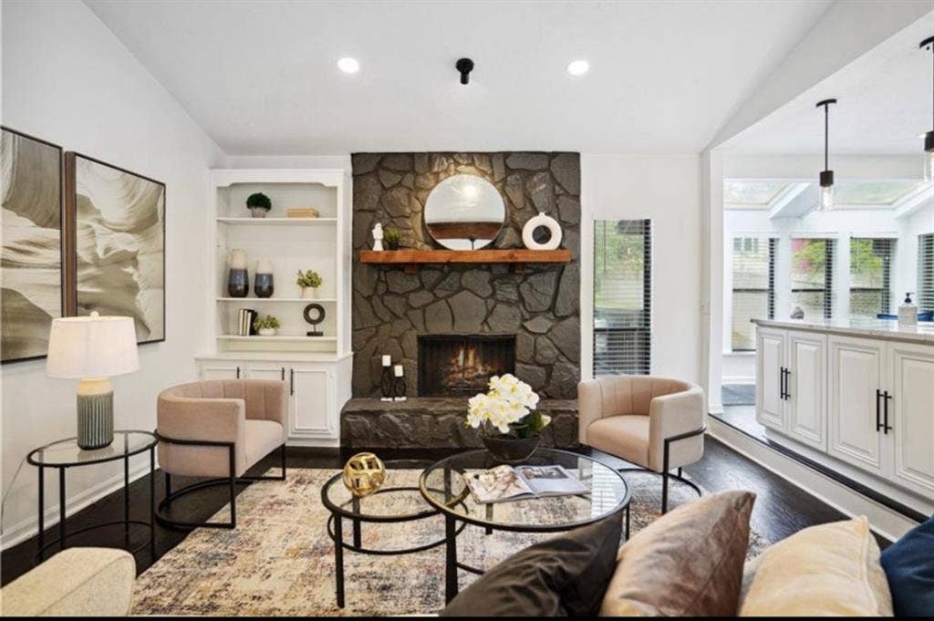 Fully Furnished private room
