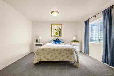 Basement with Kitchenette, 1733 sf!