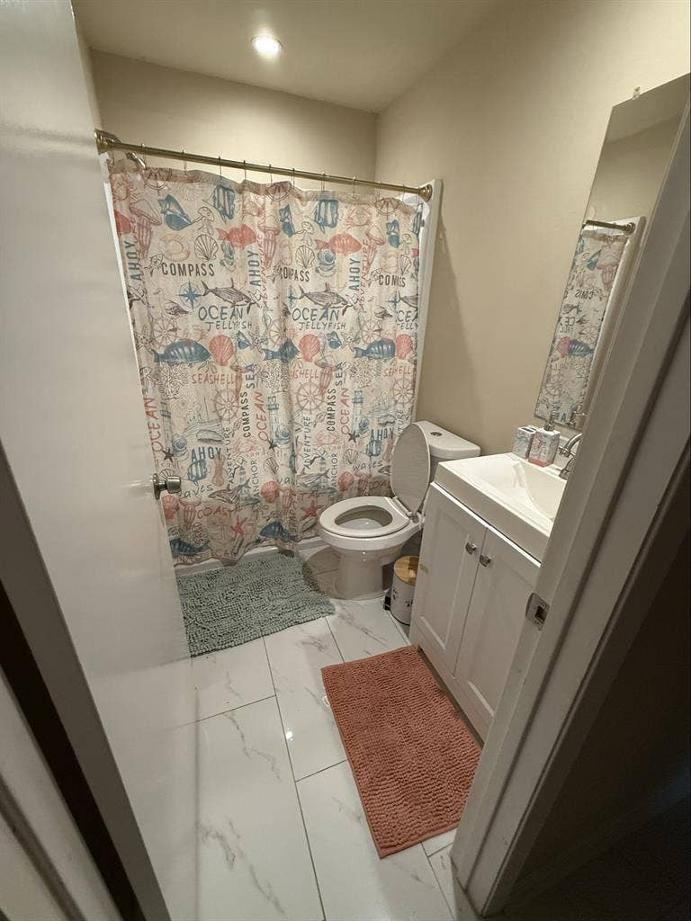 Looking for responsible roommates