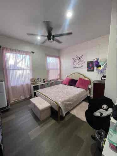 Apartment 
in Retro Row!