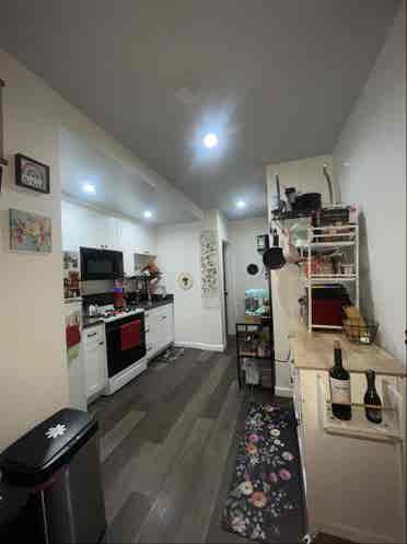 Apartment 
in Retro Row!