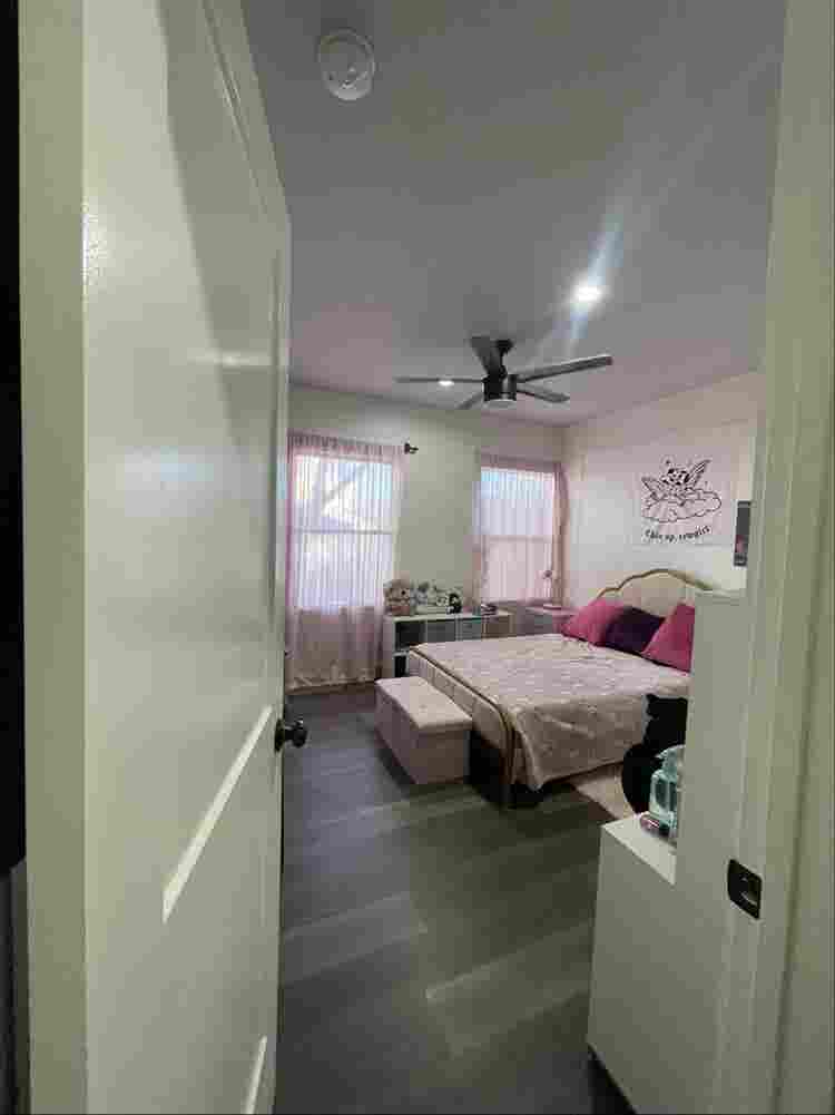 Apartment 
in Retro Row!