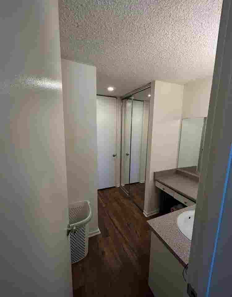 Room 
in Culver City