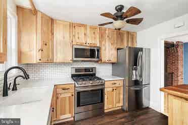 LOVELY AND BEAUTIFUL HOME FOR RENT