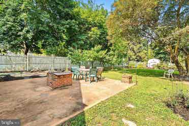 LOVELY AND BEAUTIFUL HOME FOR RENT
