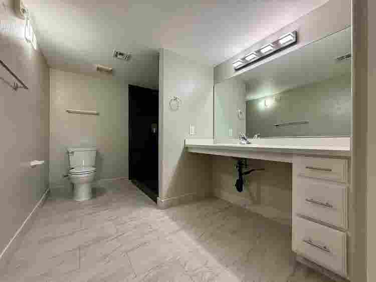 1 BEDROOM REMODELED CONDO