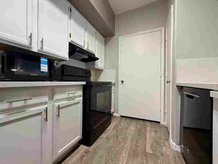 1 BEDROOM REMODELED CONDO
