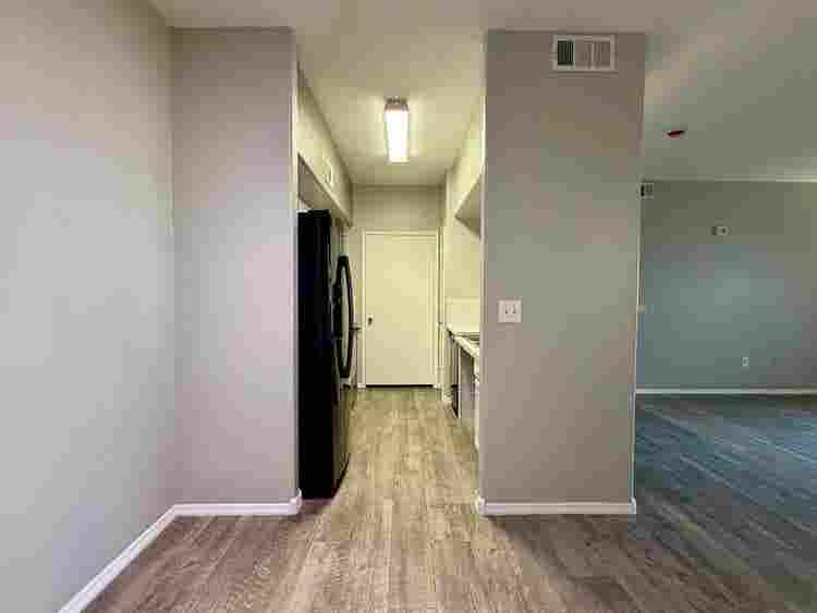 1 BEDROOM REMODELED CONDO