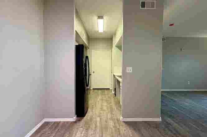 1 BEDROOM REMODELED CONDO