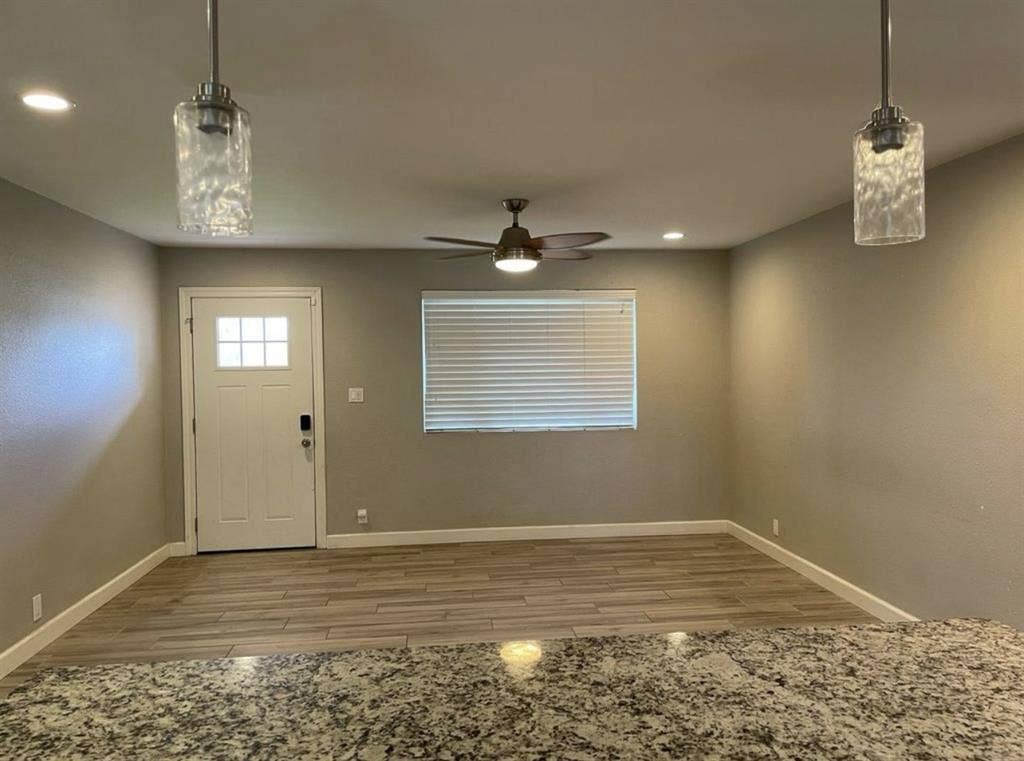 2 private rooms/shared bath
