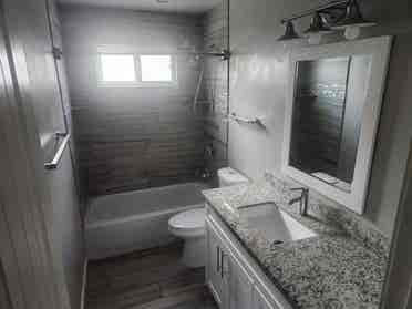 2 private rooms/shared bath