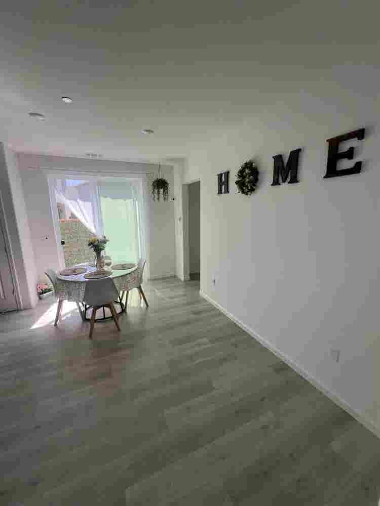 A Private BeRoom Open in A New Home