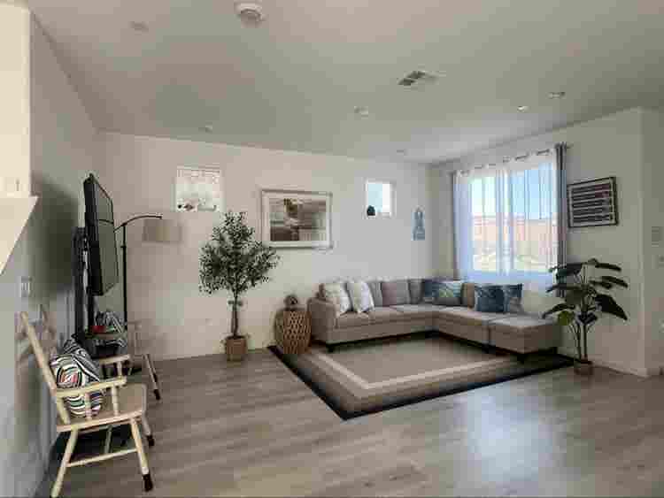 A Private BeRoom Open in A New Home