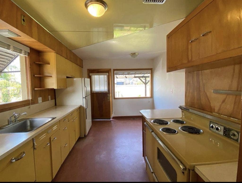 Room in Hollywood District PDX