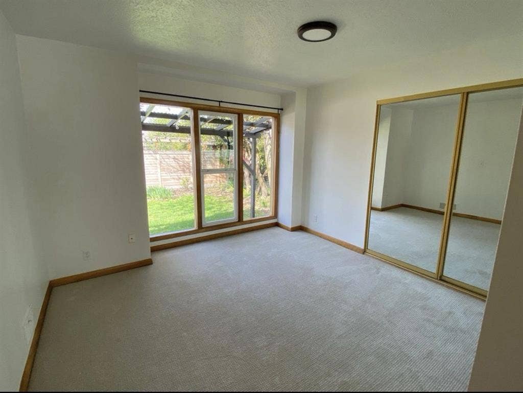 Room in Hollywood District PDX