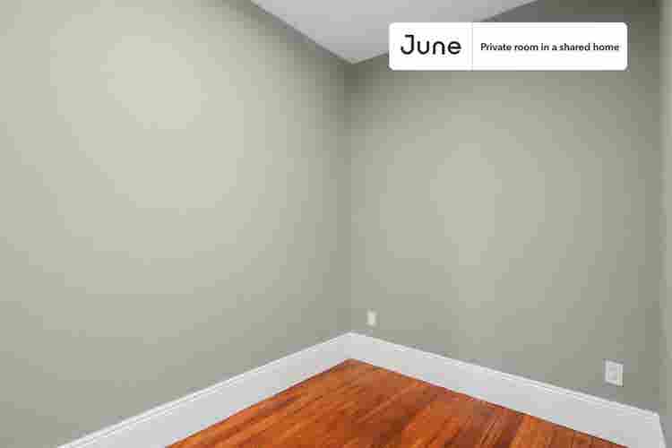 4 BR in Boston