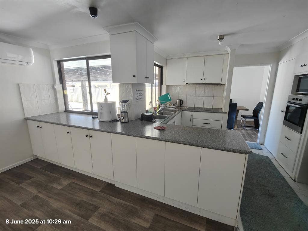 Large room available in Cannington