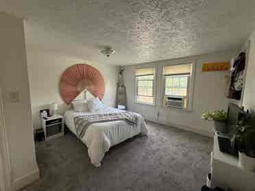 SUBLEASE Spring  Female
