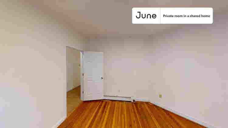 4 BR in Boston