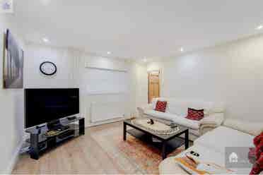 Rooms available for rent