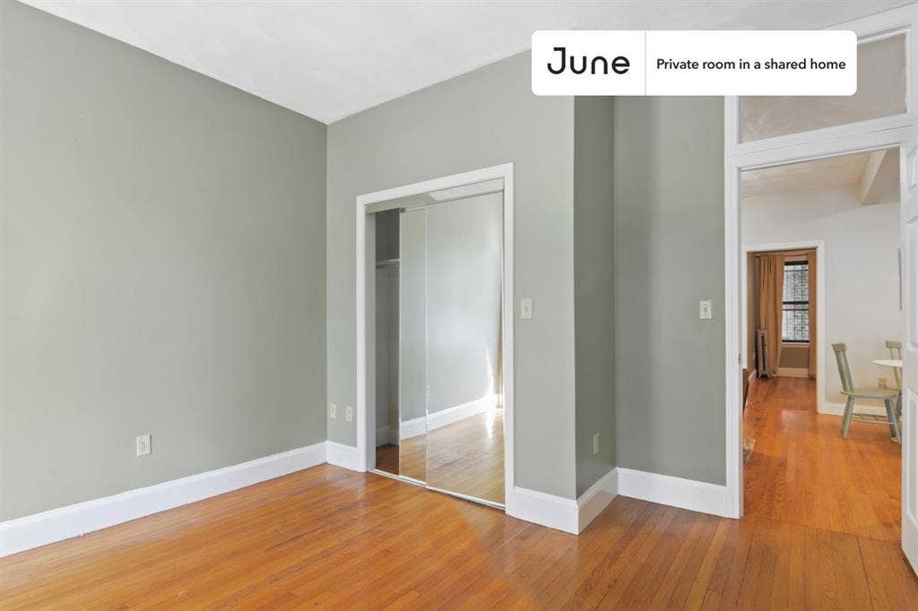 4 BR in Boston
