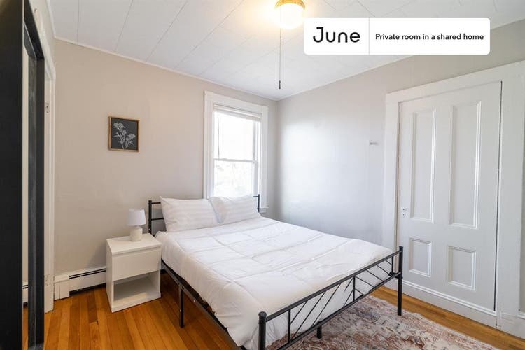 4 BR in Boston