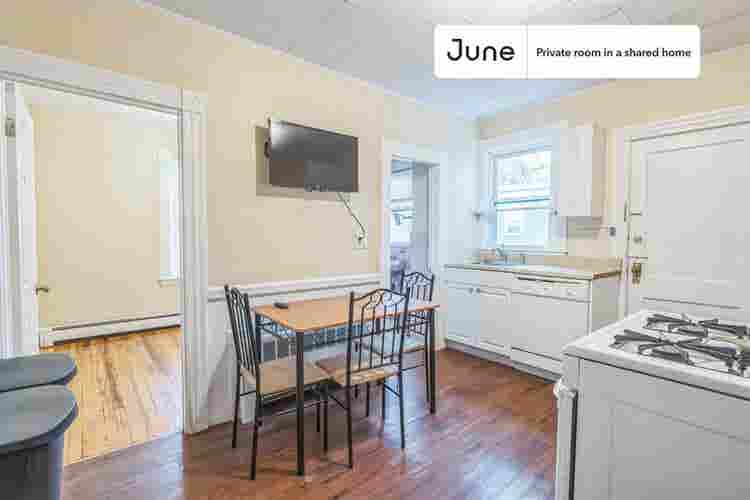 4 BR in Boston