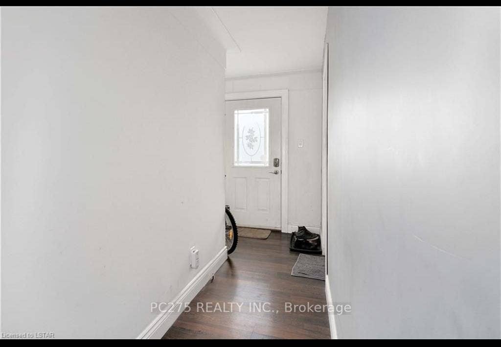 Private room for rent