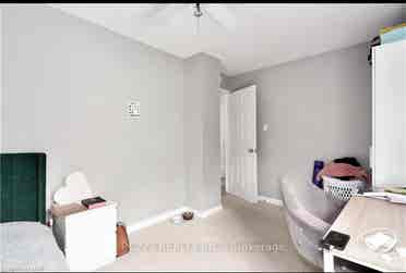 Private room for rent