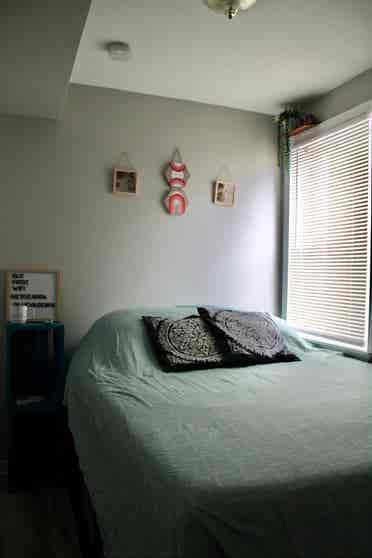 Nice Room in Calm Shared Home