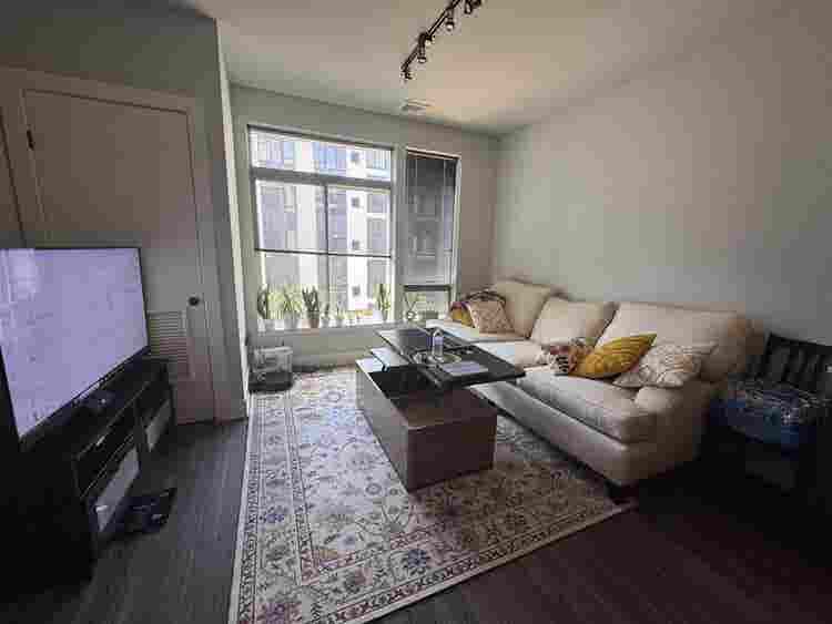 Lease transfer - b home