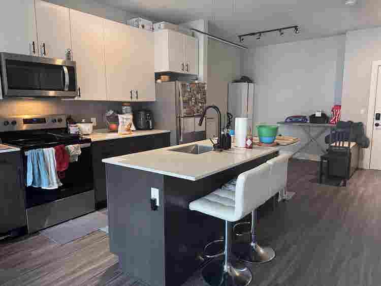 Lease transfer - b home