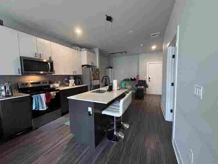 Lease transfer - b home