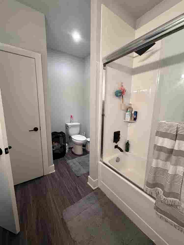 Lease transfer - b home