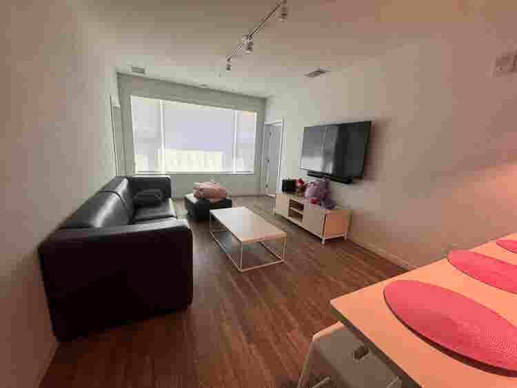 ROOM FOR RENT ASAP