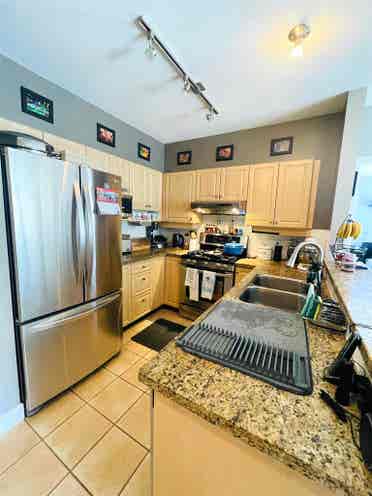 Share stunning 2 bedroom condo!