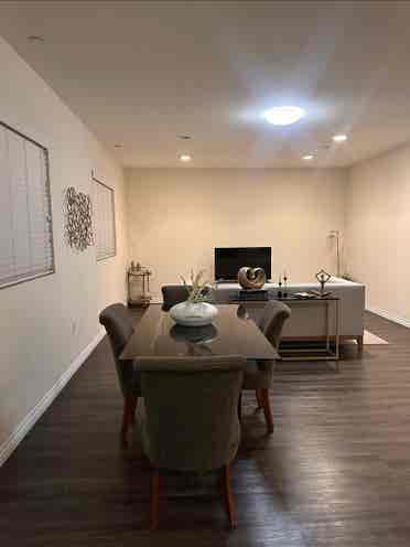 Looking for female roommate