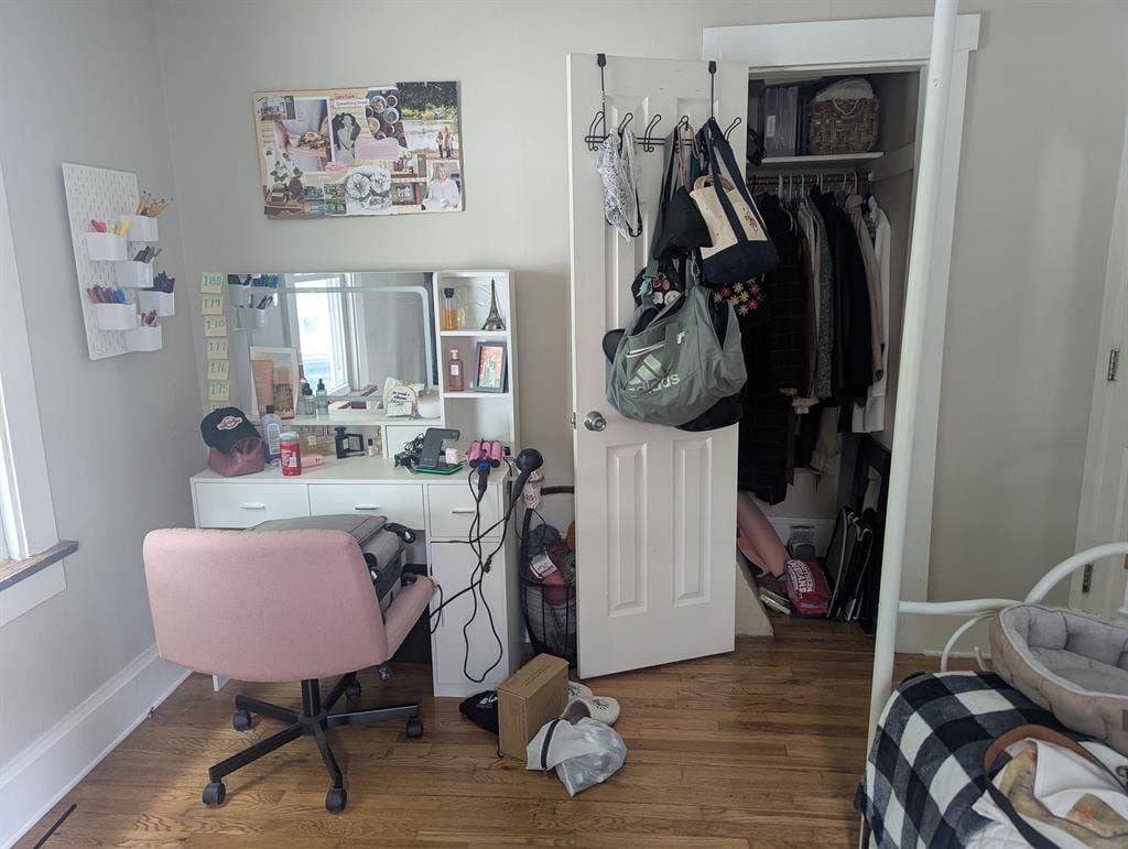 Temp. Private Room - utilities incl