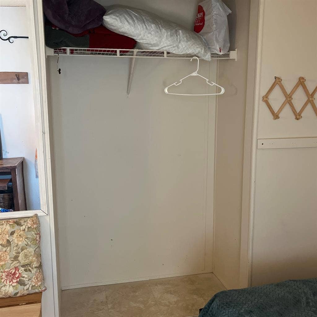 Cozy Warren home, child-friendly