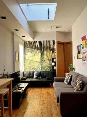 Room available in Crown Heightss