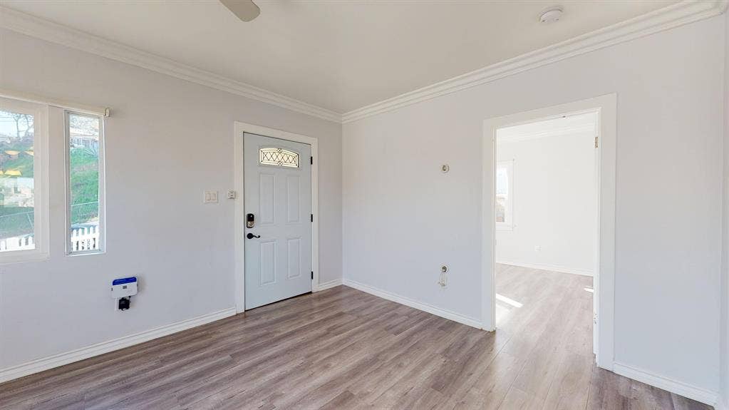 2 BR in Los Angeles