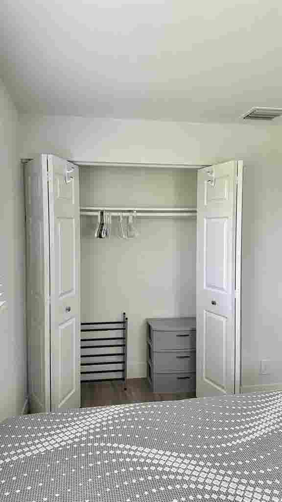 Looking for a roommate