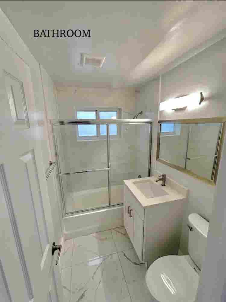Looking for a roommate